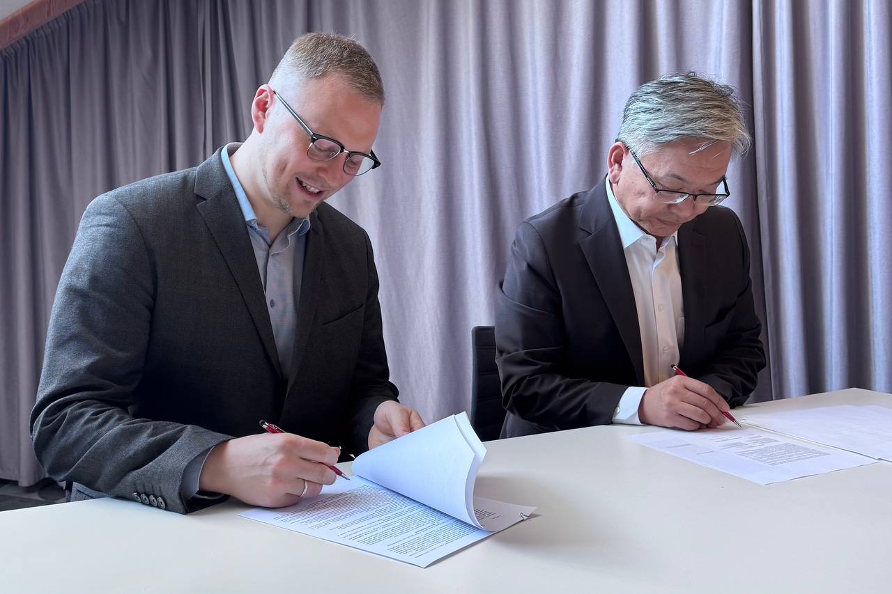 Подписание документа о сотрудничестве между МТС и China Telecom